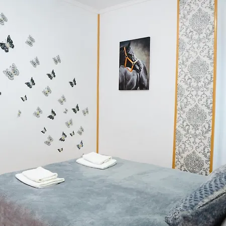 Appartamento On-line Luxury Apart Pintor Stoolz, Free Wi-fi Valenza