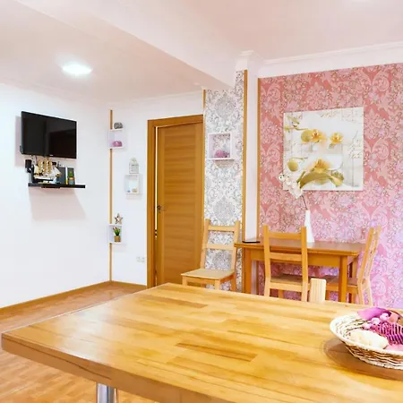On-line Luxury Apart Pintor Stoolz, Free Wi-fi